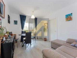 Apartamento  Calle mina de la. Luminiso ascensor 3 habitaciones y balcón