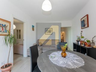 Apartament  Calle mina de la. Luminiso ascensor 3 habitaciones y balcón
