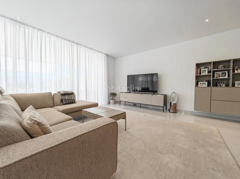 Foto 72dedee2-94a6-4304-9244-464629e4104b. Piccolo appartamento con parcheggio piscina in Nueva Atalaya Estepona