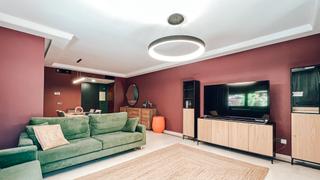 Pis a Casares Golf - Casares del Sol. Encantador apartamento en planta baja con amplio jardín en bahia