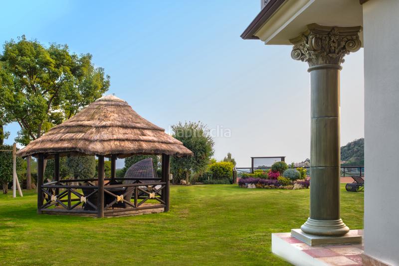 Foto 25a824e6-5d0b-4242-8ea2-ff9630eacbf3. Casa con riscaldamento parcheggio piscina in Benahavís pueblo Benahavís