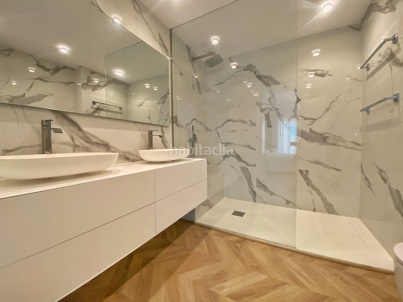 Foto 300e5b05-3063-43d6-b812-5454ceefa2a1. Apartament a n-340 7 a El Velerín Estepona