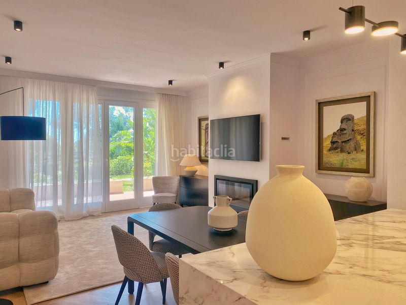 Foto bac7ddd8-c3ac-4767-8e7d-b47c5f3145ce. Apartament a n-340 7 a El Velerín Estepona