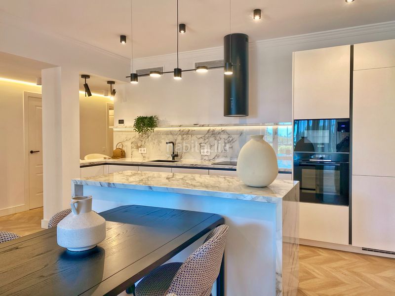 Foto d851273b-0e9a-47b1-b95f-ef308646ef52. Apartament a n-340 7 a El Velerín Estepona