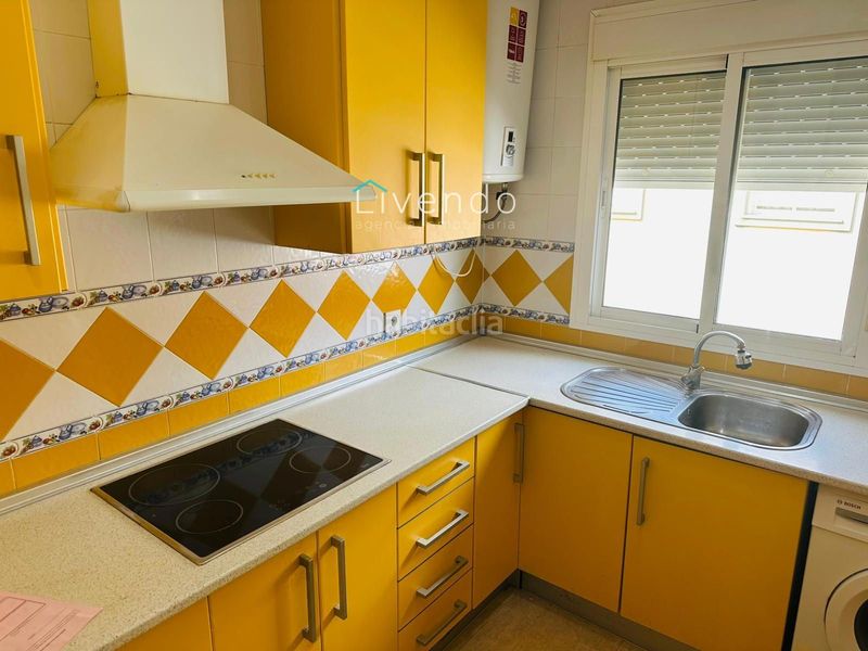 Foto e2fb4bbc-c35b-4ff6-9240-9057a5845f57. Pis a La Banda - Campo de Fútbol Chiclana de la Frontera