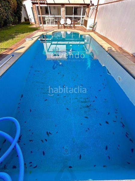 Foto a7554bd1-8f06-41e2-b08c-4dc39d9eee03. Xalet amb piscina a Núcleo urbano Chiclana de la Frontera