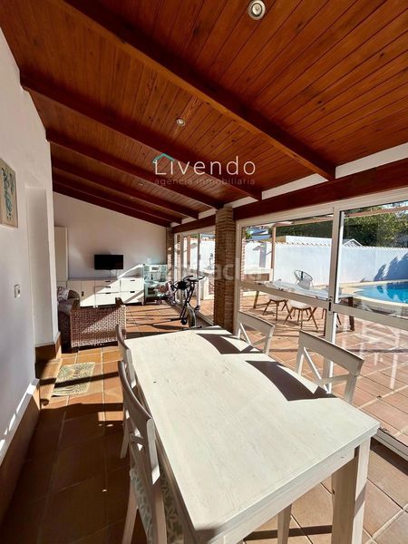 Foto c4bd5a1f-3116-4b1f-bd82-a1c56ec8896b. Xalet amb piscina a Núcleo urbano Chiclana de la Frontera