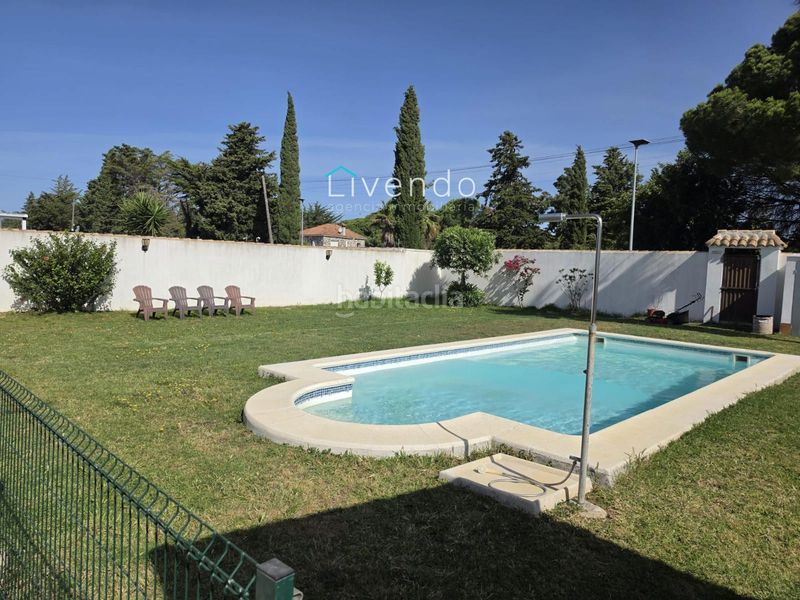 Foto b6c4efb3-0abd-476f-96b4-d7c29481e788. Xalet amb piscina a Las Lagunas - Campano Chiclana de la Frontera