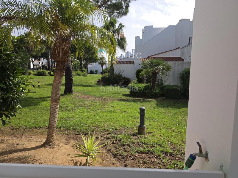 Foto a2bf2393-1413-44eb-b935-89dfac191b45. Casa adossada amb aparcament piscina a Novo Sancti Petri Chiclana de la Frontera