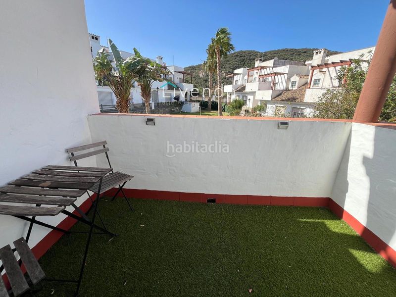 Foto f5f1eed3-52f1-4428-b73c-5a32a1f437f2. Casa adossada amb piscina a Benalup