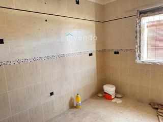 Maison à Núcleo urbano. Casa para reformar en chiclana de la frontera, zona mayorazgo