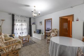 Piso  Plaza de diego de siloé. Inversión o vivienda en el zaidin!!