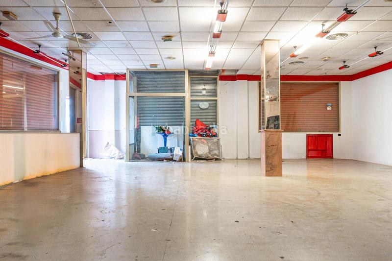 Foto b67c2942-5865-42f5-b54c-8c435b9e526c. Local comercial  en esquina en Pulianas