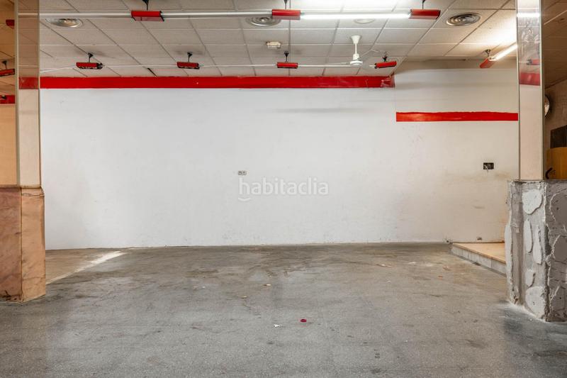 Foto c823a103-3392-4b1f-899b-36de495b5bd8. Local comercial  en esquina en Pulianas