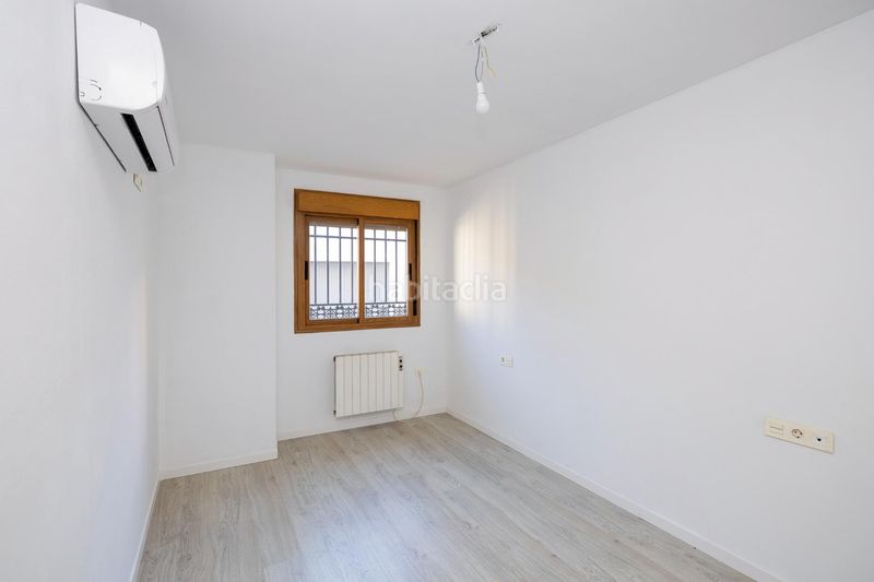 Foto 1848af95-1b89-4321-9b8b-c97a14d3b4e2. Pis amb aparcament a Atarfe