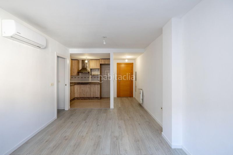 Foto 2b2b09f8-97ee-44a9-96dc-ee1ee8cb1224. Pis amb aparcament a Atarfe