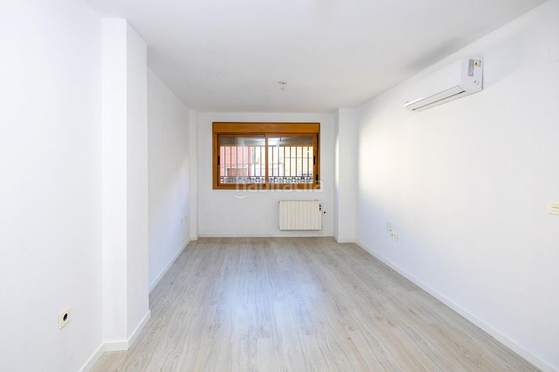 Foto 7704799c-c6f6-4efb-a3c1-6bc886f00c35. Pis amb aparcament a Atarfe