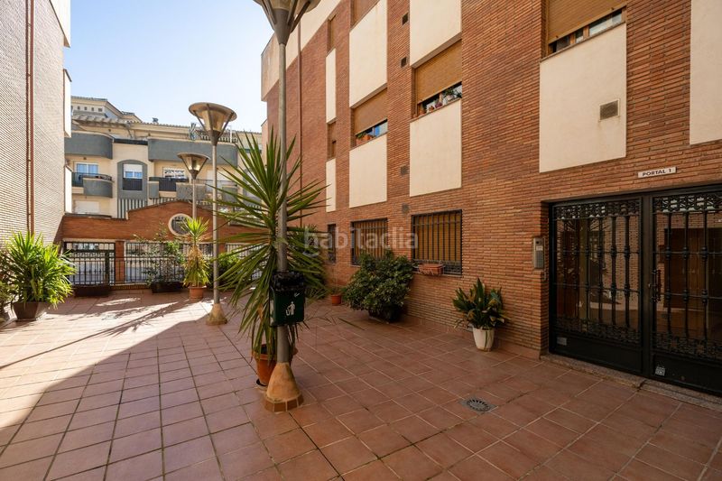 Foto a9a5bf91-ae86-4c1b-9502-0c5ff6aa5382. Pis amb aparcament a Atarfe