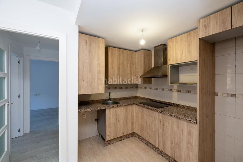 Foto de9053f0-c411-4b59-93f8-41535ffe7327. Pis amb aparcament a Atarfe