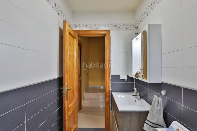 Foto 0fdeda90-2b35-4500-a18e-5acd489908d7. Casa amb aparcament a Padul