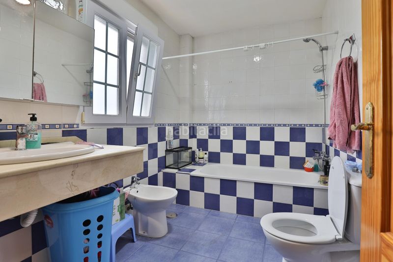 Foto 41f754be-204d-437a-99b6-780538eeb3a3. Casa amb aparcament a Padul