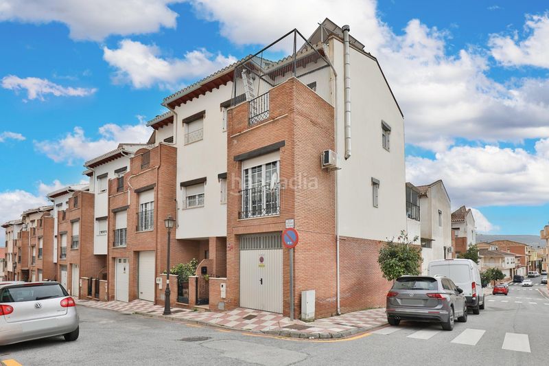 Foto 9480e8ed-37e2-4152-9b96-fdcb38c3e4d6. Casa amb aparcament a Padul