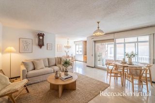 Piso  Calle sos del rey católico. Amplio piso en alminares, granada  ideal para reformar