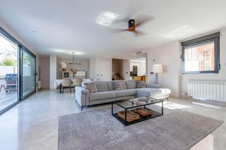 Doppelhaus  Calle tablas. Casa pareada en cájar