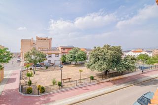 Casa a schiera  Plaza de leonardo da vinci. Casa en las gabias con vistas despejadas