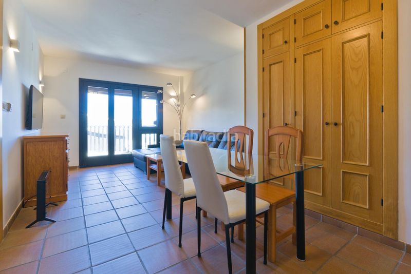 Foto e2b3d30e-d9e3-4645-8941-04b648e21beb. Apartament amb aparcament a Zona alta Sierra Nevada