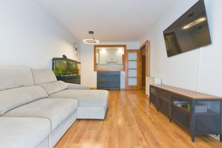 Etagenwohnung  Malaga. Bonito piso en armilla con garaje y trastero
