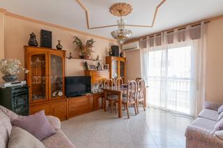 Casa adossada  Calle de cádiz