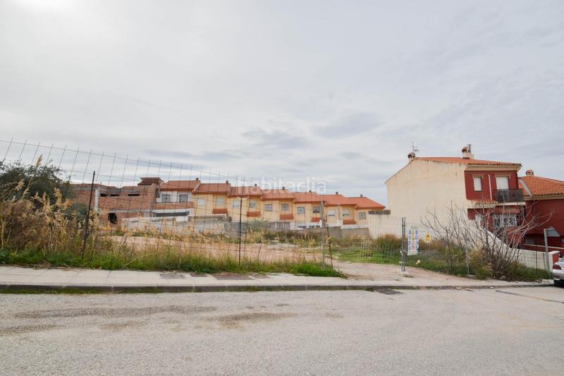 Foto 8c0c17ad-fda3-45bf-99a5-9ca35f9e0c5e. Terreno residencial parcela urbanizable en zona de expansion en Güevéjar