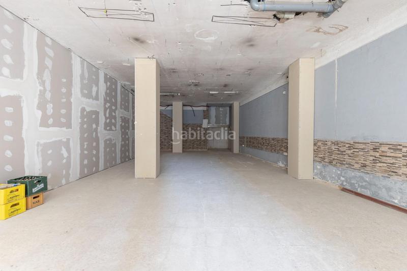 Foto 4fdea49c-61f4-42f3-b3da-a4595dc6c8b8. Local comercial local en calle real de huetor vega. en Huétor Vega