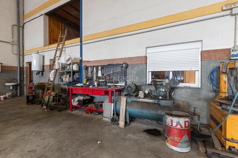 Foto dfe32ff4-6c02-4845-b50c-f1b5448cec19. Bâtiment à usage industriel dans Loja