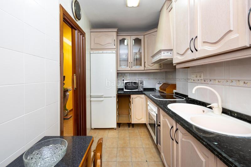 Foto 559ab3ad-4623-4ff2-9e44-ae671922cc8a. Piso !!espectacular vivienda en primera linea de playa!! en Almuñécar