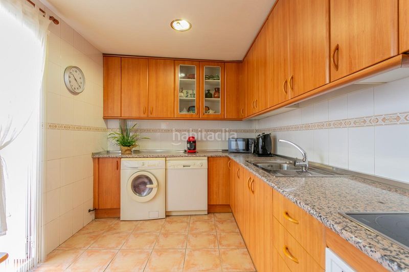 Foto c12e4159-dc7f-4918-a4f9-b2b4bebcc63b. Casa adossada amb aparcament a Cerrillo de Maracena - Periodistas Granada