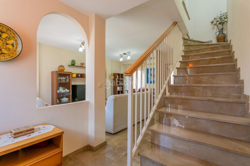 Foto c73888a5-d370-4d1b-937f-4e1a5a529522. Casa adossada amb aparcament a Cerrillo de Maracena - Periodistas Granada