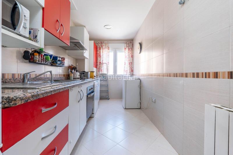Foto d1ec8503-9bed-4668-af7d-8c0bccf62850. Piso  en calle antonia mercé en Angustias - Chana - Encina Granada