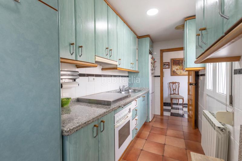 Foto d620ebe5-763e-480c-82fa-d34d79ff2d20. House with heating in La Zubia Ciudad Zubia (La)