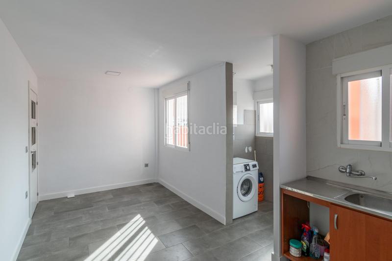 Foto 0d5f5e8d-c549-419f-8375-e79554f603fa. Piso buscas un hogar listo para estrenar en el corazón ? en Albolote