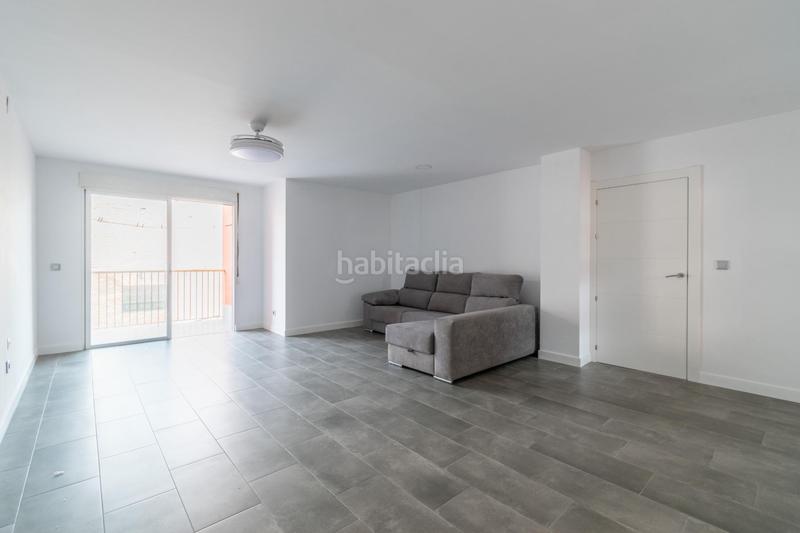Foto b32e6256-b3ba-4785-8de0-54e0bf1943e1. Piso buscas un hogar listo para estrenar en el corazón ? en Albolote