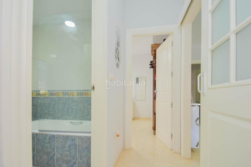 Foto 75ea7f2e-6084-4aa0-8ea0-b2da74f85556. Appartamento con parcheggio piscina in Salobreña costa Salobreña