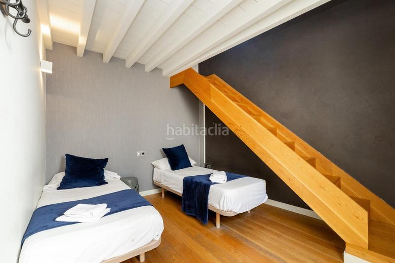 Foto a40dc2ae-0089-4895-8de9-004ee9f2a5ae. Dúplex impresionante piso en dos alturas en el corazón en Granada