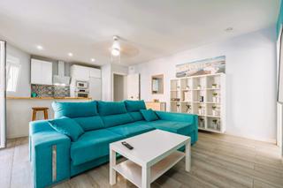 Casa  Calle ramblilla b (cal). Magnífica casa con 3 apartamentos con licencia de alquiler turís