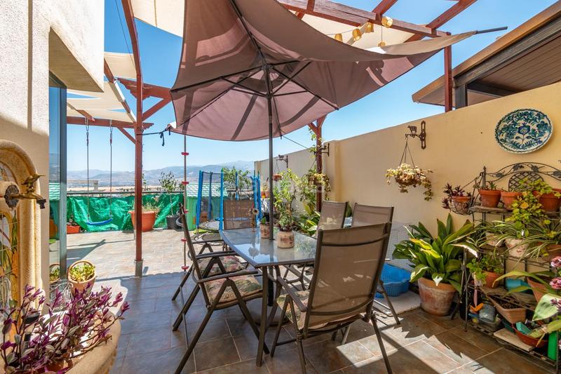 Foto 429f7331-8711-48c0-9ff4-e810e3288ba7. Casa adosada en San Francisco - El Chorrillo Gabias (Las)