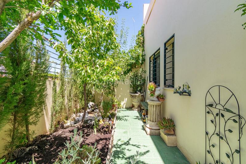 Foto 74f9d535-8287-4c00-b294-47abf776604c. Semi detached house with parking pool in San Francisco - El Chorrillo Gabias (Las)