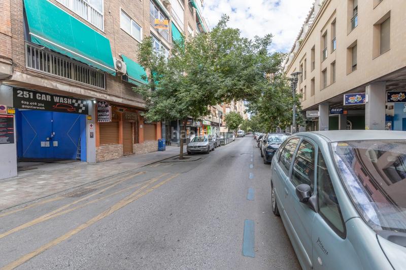 Foto 4a9afc7c-e8f7-47f4-b24b-481a82a88e71. Local comercial atención inversores!!! local en pedro antonio de alarcón en funcionamiento!!! en Granada