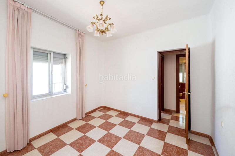 Foto f8cbac0f-cd41-4974-b69f-439c644b3e72. Casa adosada en Bobadilla Granada