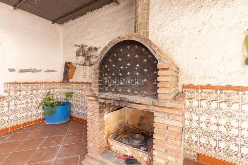 Foto c6f2409b-4be3-4bdc-80cd-4ee014645362. Casa oportunidad amplia casa de 250 m para reformar a tu gusto en Armilla